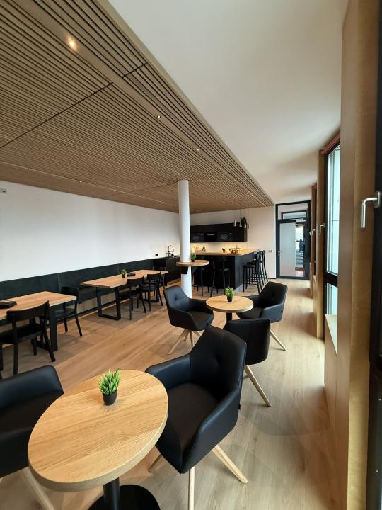 TIP Lounge